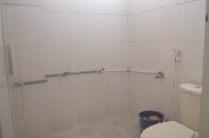 Kamar Mandi Sekolah Bersih