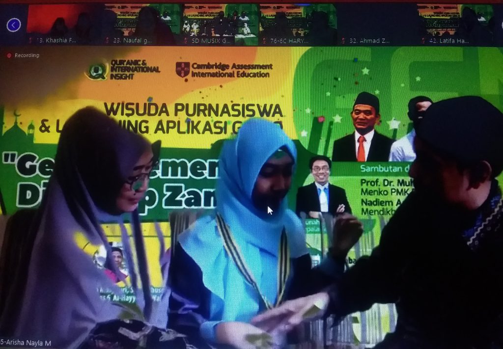 Mengharukan!!! Wisuda Purna Siswa secara Virtual