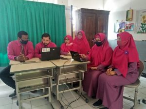 Guru Sekolahku Temui Siswa Sacara Online