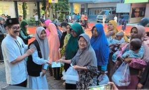 Siswa SD Musix Gadung Buka Bersama dan Baksos Bagikan Uang Lebaran ke Warga Dhuafa