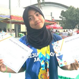 Medali Emas Renang Kejurprov 2026
