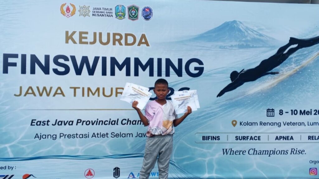 Luar Biasa! Andreano Zhafir Sabet 3 Emas Finswimming Jatim